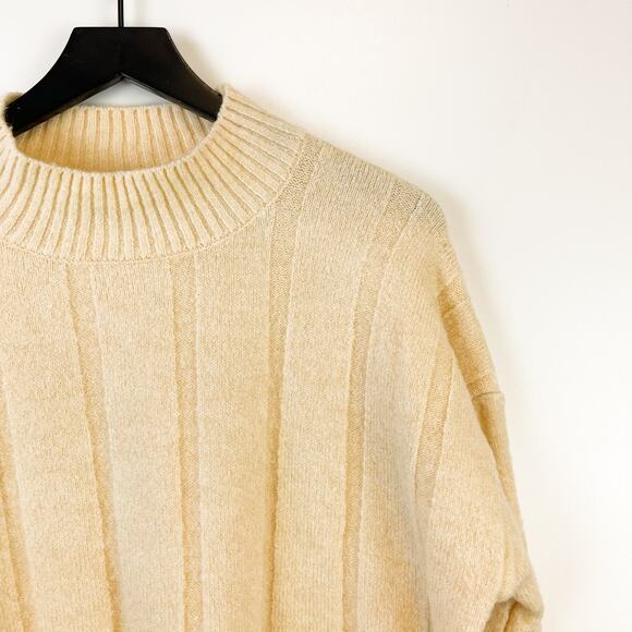 Zara Womens Size M Mock Neck Ribbed Knit Crop Sweater Acrylic Blend Cream - Picture 2 of 10